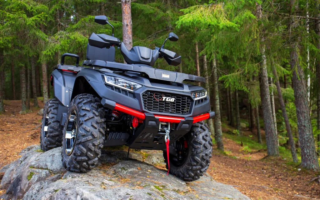 Image TGB Blade 1000 MAX Touring dans forêt